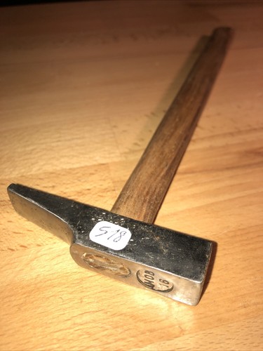 N°518 outillage outils