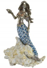 Figurine statuette statue