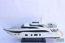Maquette yacht princess - de,