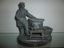 Statuette ancienne en métal