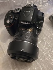 Appareil photo reflex numérique Nikon D5300 + objectif 18-55mm 