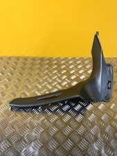 Cache latéral arrière sous