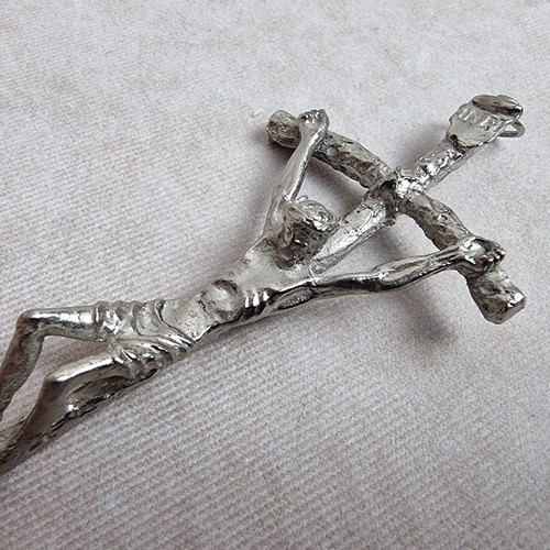 Petit crucifix ancien - crucifix, métal