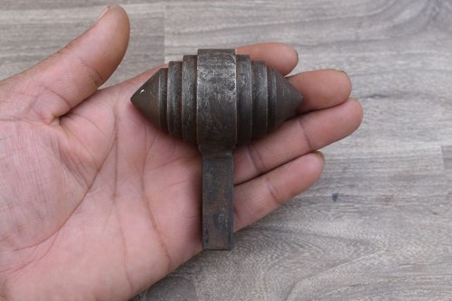 Ancien outil enclume fer - outil,