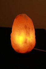 Lampe à sel de l'Himalaya - 20cm X 14cm - 3,6Kg - Socle en bois