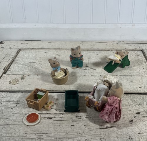 Vintage sylvanian families - sylvanian,