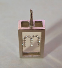 PENDENTIF OR 18K AVEC DIAMANTS