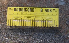 * panneau presentoir de garage cables de bougies bougicord