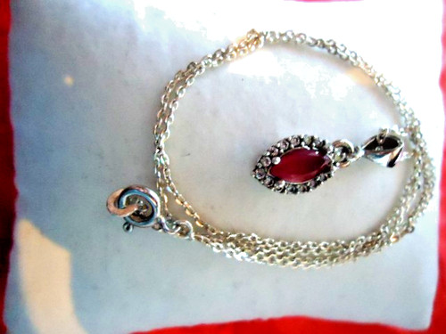 Pendentif argent avec rubis - avec,