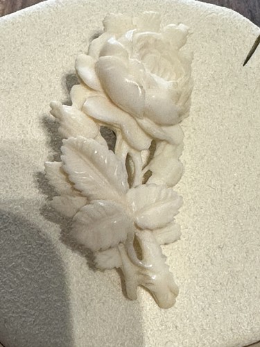 Broche ancienne sculpté - broche, en