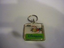 Porte clé Euro Disney Disneyland Paris  vintage goofy  Mickey keychain