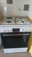 cuisinière à gaz avec four électrique Bosch Série 4 (HXR39IG20)
