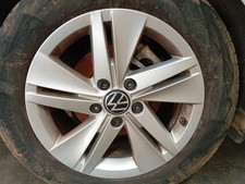 205/55/16 JANTE / 2604696 POUR