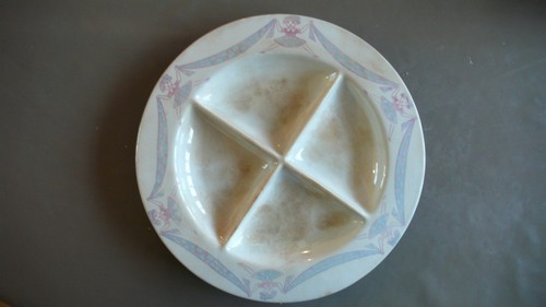 Ancienne assiette - , à
