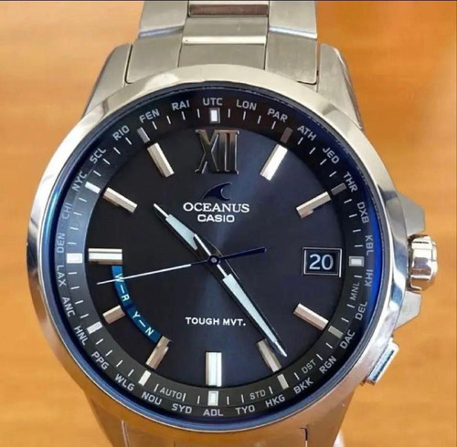 Montre radio solaire - , casio