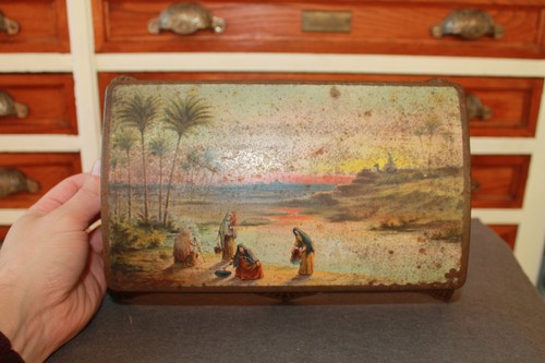 Belle ancienne boite tôle - ancienne,