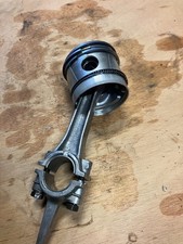 Piston et bielle moteur Bernard W239 A