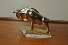 Sculpture statue de taureau en