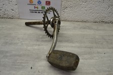 Pédalier axe droit pignon