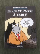 Le chat passe à table -