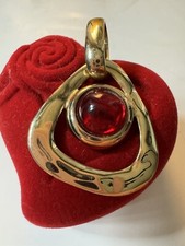 Médaillon Forme Triangle