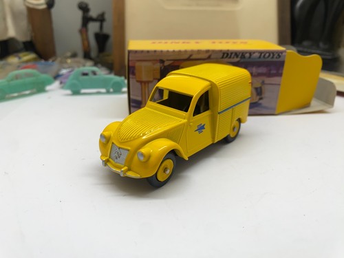 Dinky toys atlas citroen 2cv - toys,