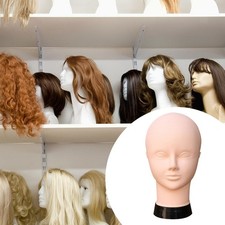 Tête de mannequin chauve