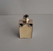 10147042 - BAUMER -  IWFM 18L9504/S35A / Capteurs de distance inductifs USED