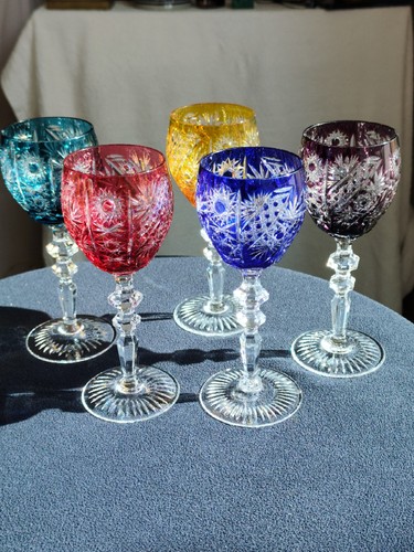 Verres vin en - verres, à