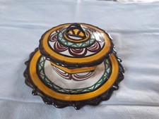 ANCIEN BEURRIER BRETON, 3 PIECES, CÉRAMIQUE, MOTIF TRADITIONNEL, DÉCOR MAIN