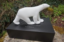 POMA03  SUPERBE OURS BLANC  FIGURINE FRANCOIS POMPON SCULPTEUR  MANIFESTE  22 CM