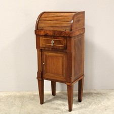 Table de chevet époque