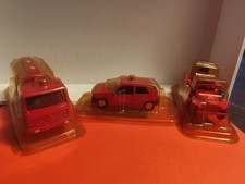 3 Voitures miniatures Pompiers 1/43 sous Blister (17)