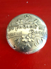  Petit poudrier ancien art