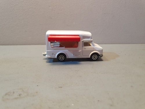 Fourgon glaces majorette 67 - glaces, 1/67