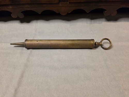 Ancienne pompe graisse - pompe,
