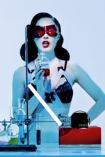 PHOTO taille au choix DITA VON TEESE (2389)