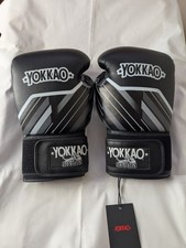 YOKKAO 16 oz Boxing Gloves