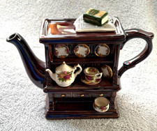 Décoration théière commode