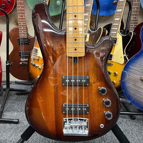 Basse électrique yamaha super - basse,