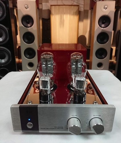 Amplificateur intégré - , à