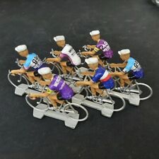 Lot de 6 cyclistes miniatures