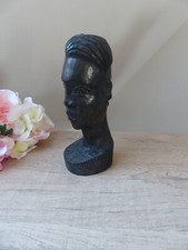 Sculpture d'un buste de femme africaine en bois vintage