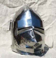 Ancien casque armure bascinet