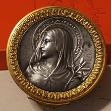 ancienne boite religieuse a