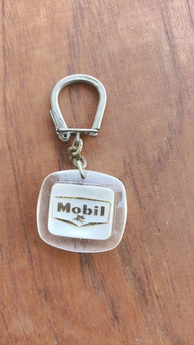 Vintage bourbon type keychain - type,