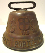 ANCIENNE CLOCHE A VACHE BLONDEAU - LES GETS PORTES DU SOLEIL HAUTE SAVOIE