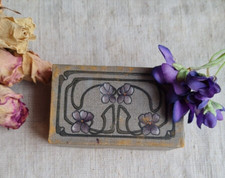 ANCIENNE BOITE A PARFUM CARTON ET TISSU VIOLETTES 1900