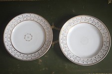 Deux assiettes en porcelaine dure de Paris, début XIXe siècle, Empire