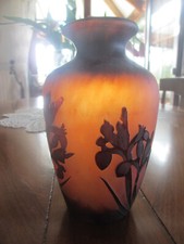 Ancien et rare vase signé La